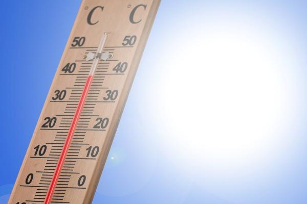 Thermometer in der Sonne